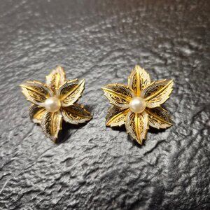VTG Toledo Damascene Clip-On Earrings w/Faux Pearls, Silver and Black on Gold